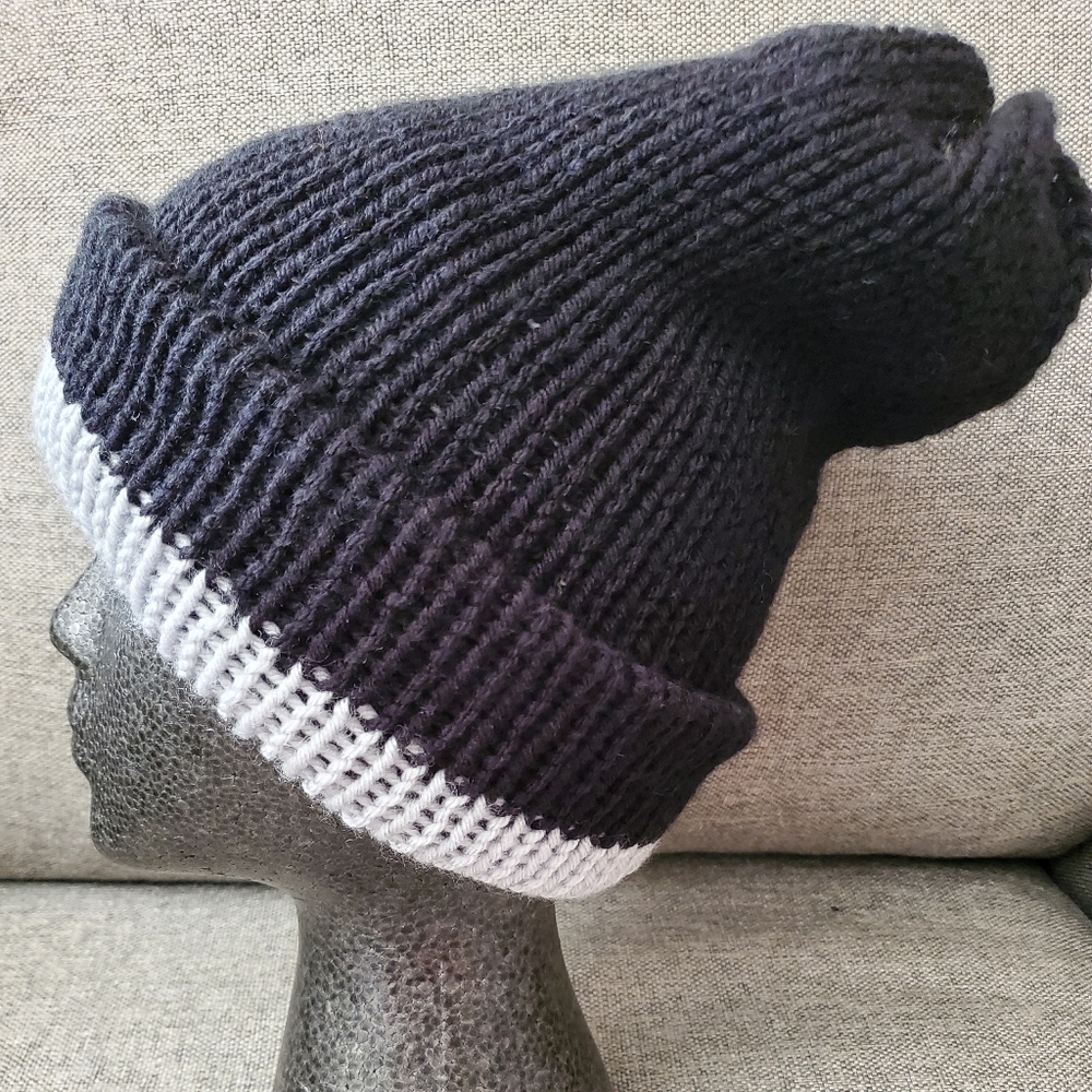 Reversible Handmade Unisex Beanie - Picture 3 of 4